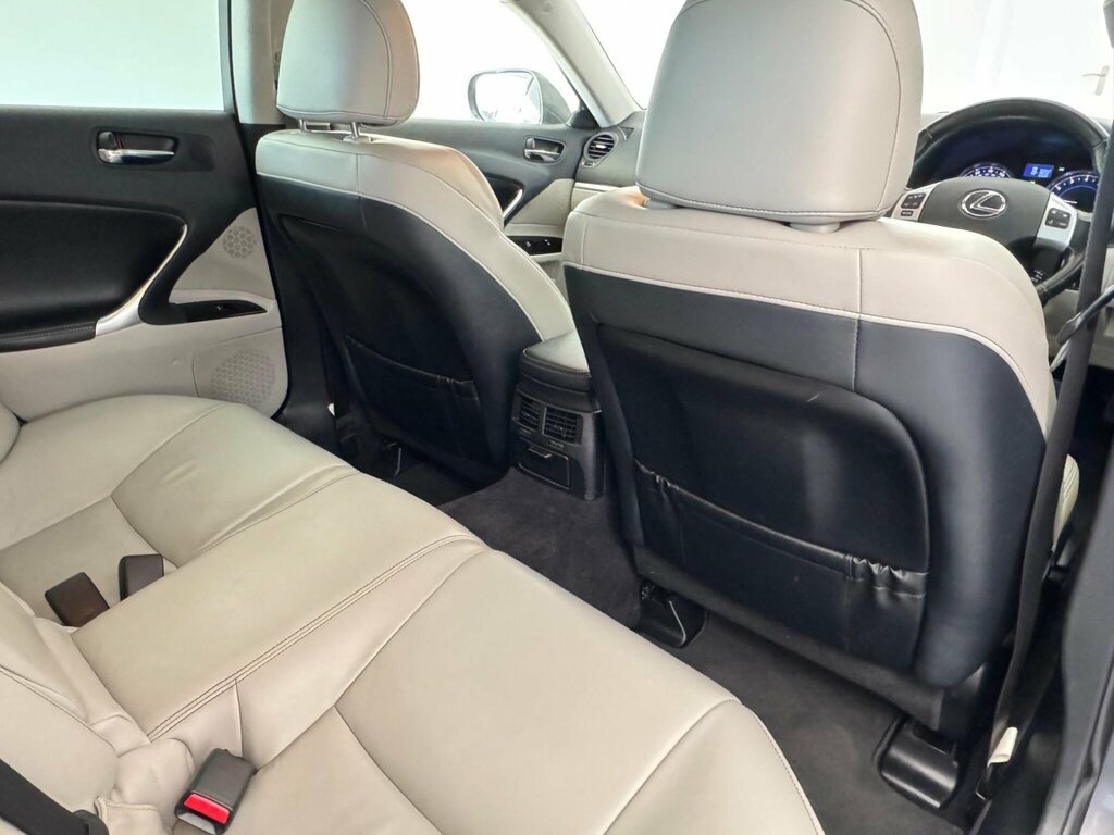 Lexus IS Saloon 2.5 250 V6 Se-l Euro 5 201212 Grey #84