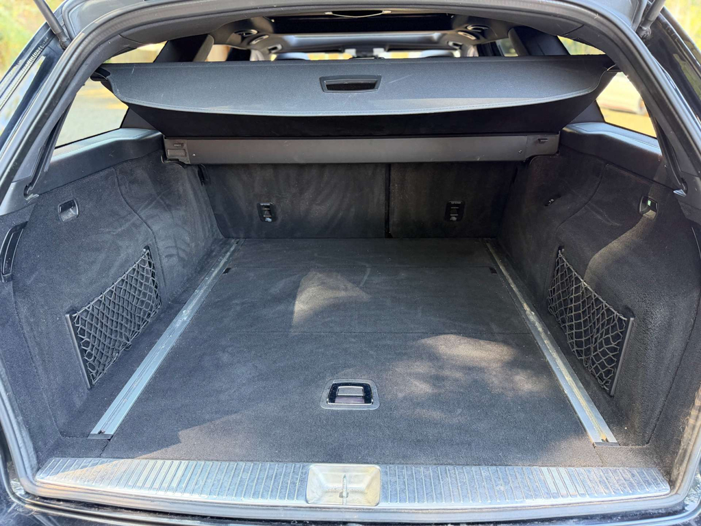 Mercedes-Benz E Class E220d Se 9G-tronic Black #47