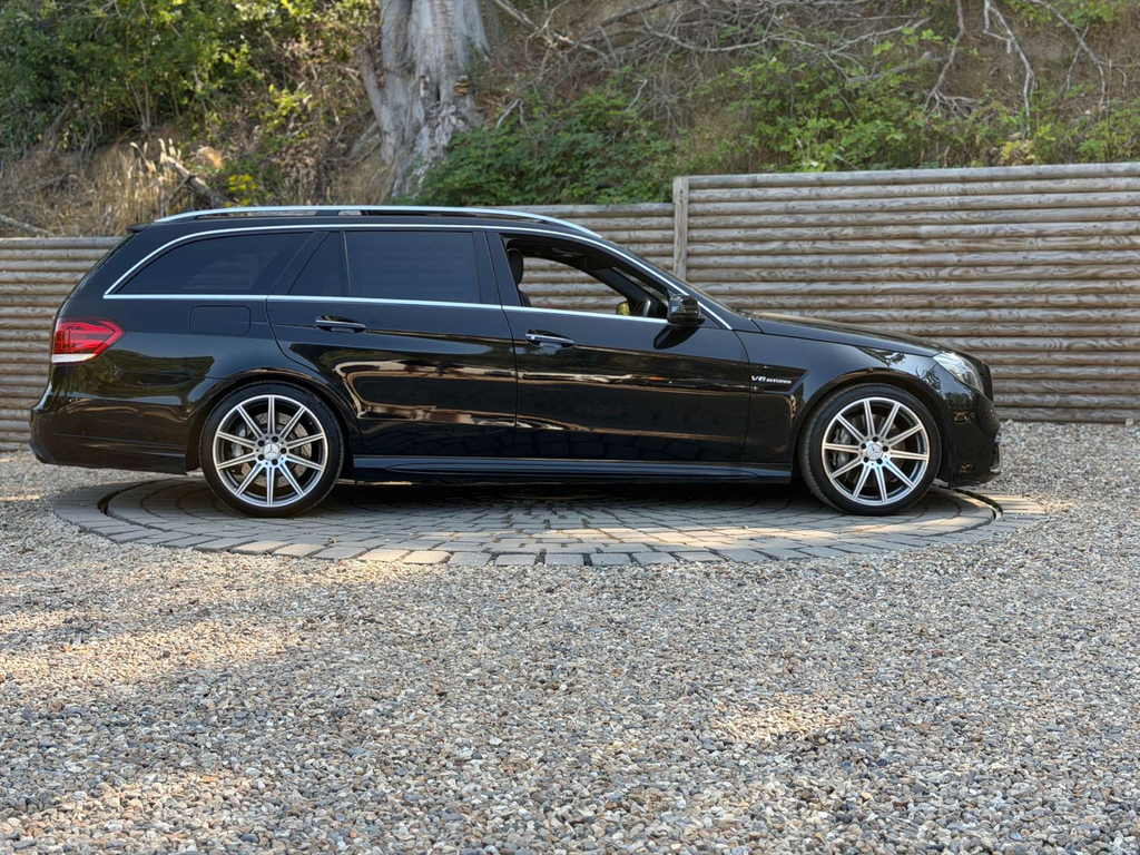 Mercedes-Benz E Class E220d Se 9G-tronic Black #26