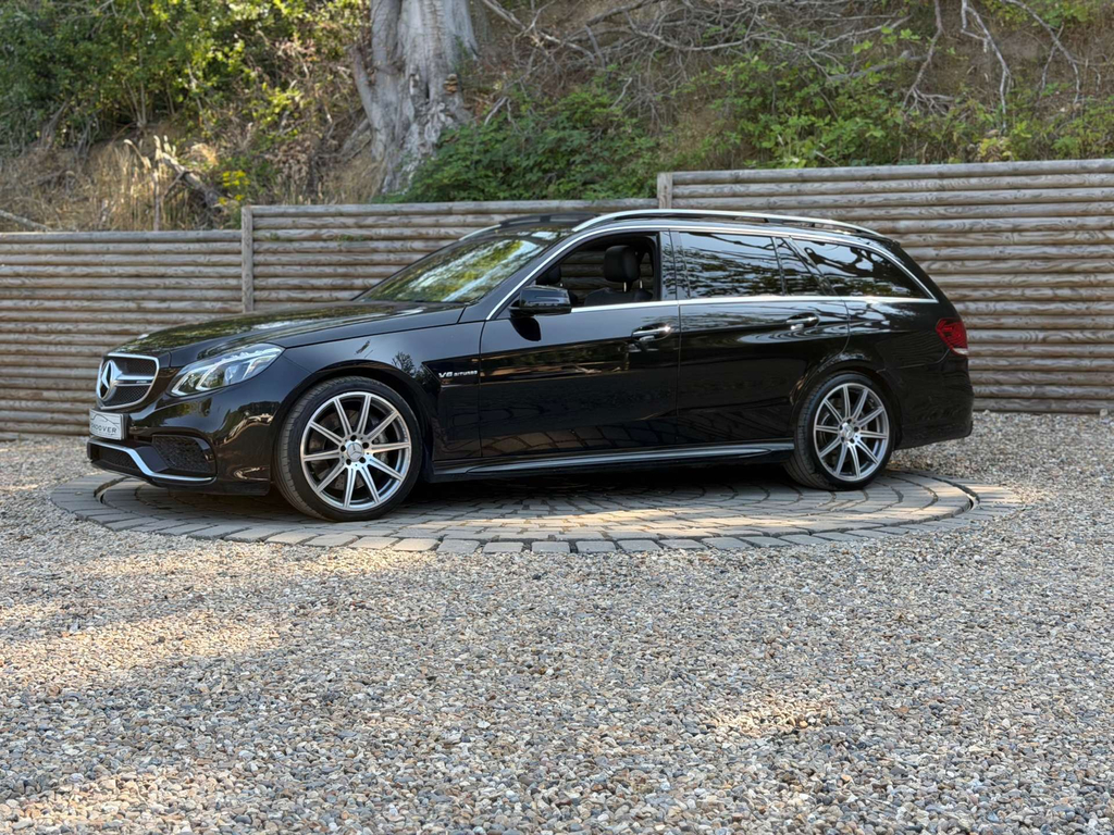Mercedes-Benz E Class E220d Se 9G-tronic Black #4