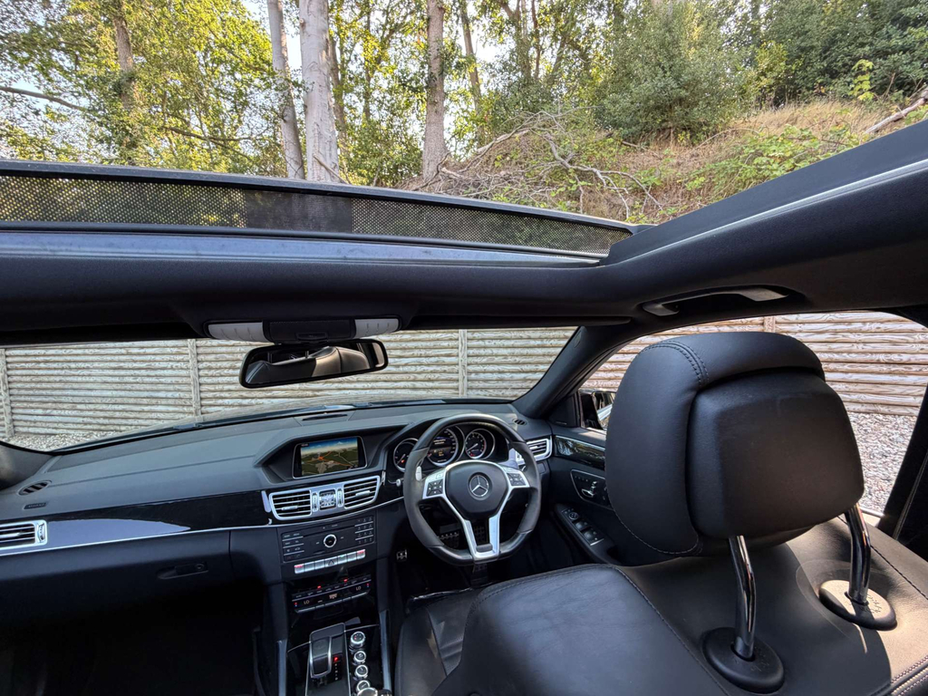 Mercedes-Benz E Class E220d Se 9G-tronic Black #59