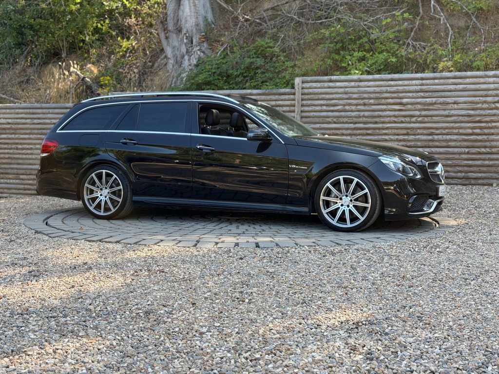 Mercedes-Benz E Class E220d Se 9G-tronic Black #27