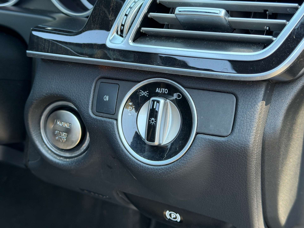 Mercedes-Benz E Class E220d Se 9G-tronic Black #66