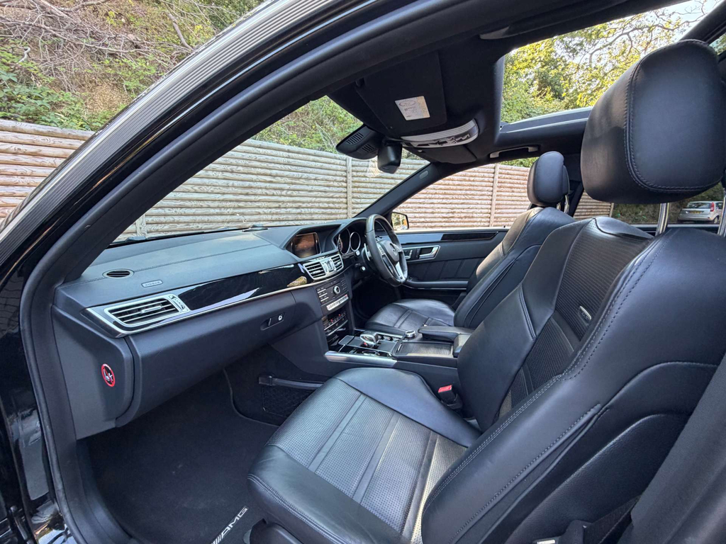 Mercedes-Benz E Class E220d Se 9G-tronic Black #34
