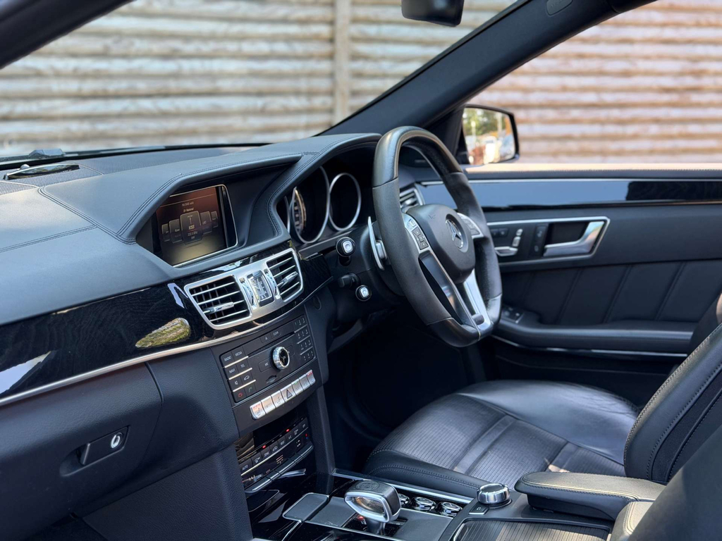 Mercedes-Benz E Class E220d Se 9G-tronic Black #3
