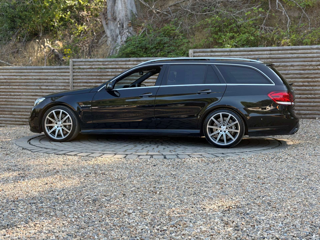 Mercedes-Benz E Class E220d Se 9G-tronic Black #13