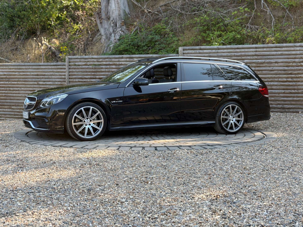 Mercedes-Benz E Class E220d Se 9G-tronic Black #5