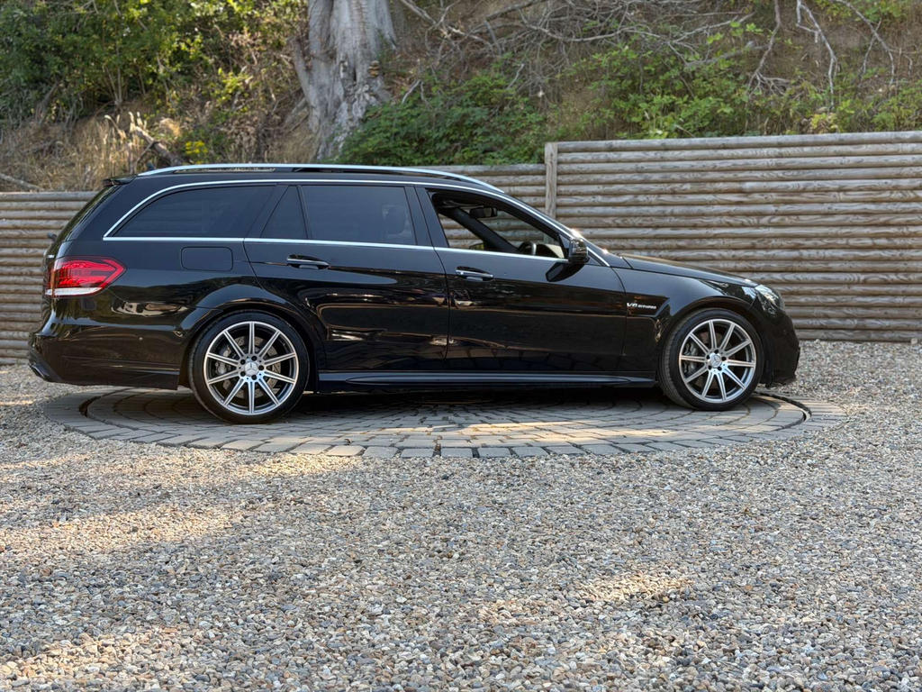 Mercedes-Benz E Class E220d Se 9G-tronic Black #21