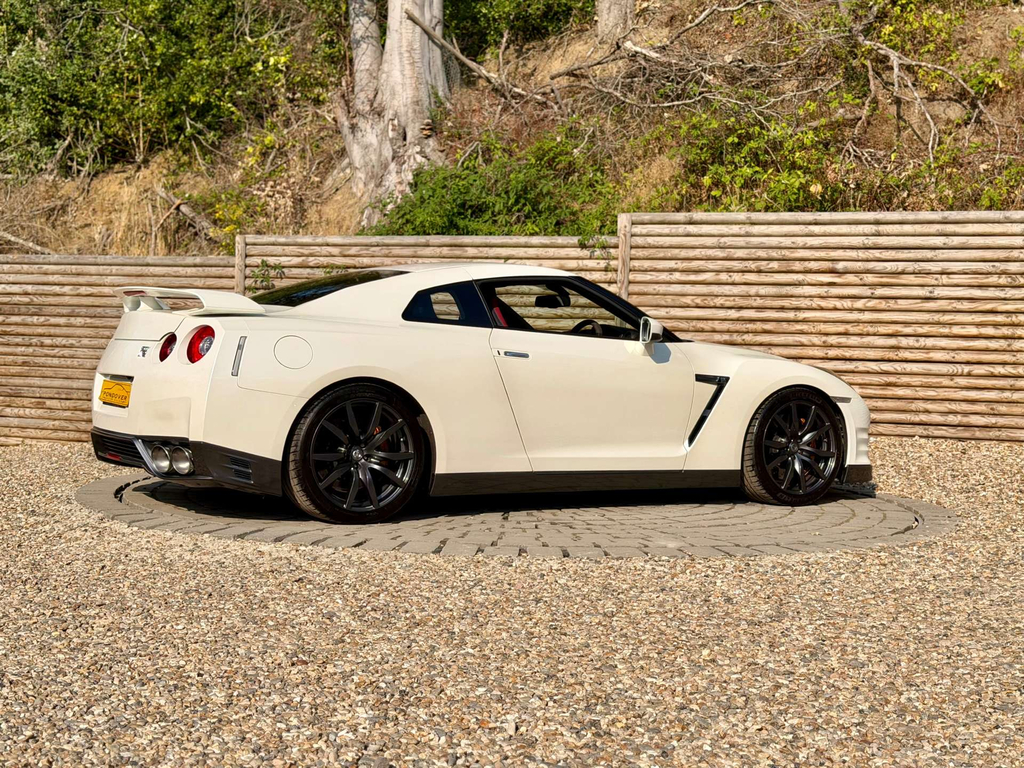 Nissan GT-R Coupe Grey #22