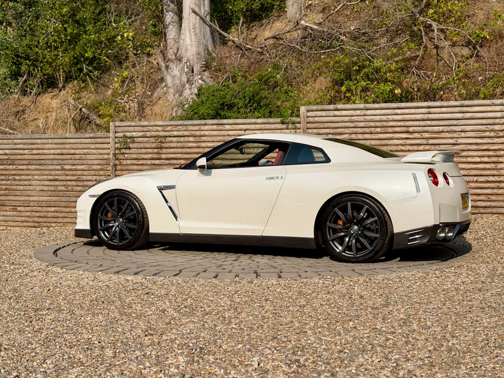 Nissan GT-R Coupe Grey #14