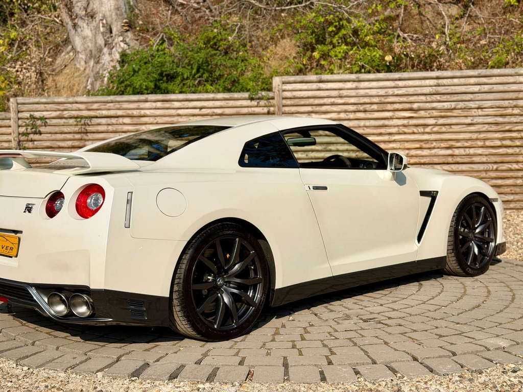 Nissan GT-R Coupe Grey #74