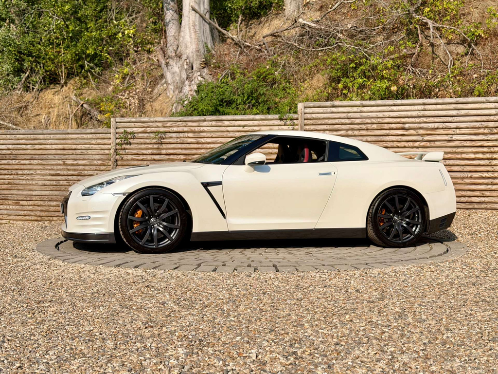 Nissan GT-R Coupe Grey #7