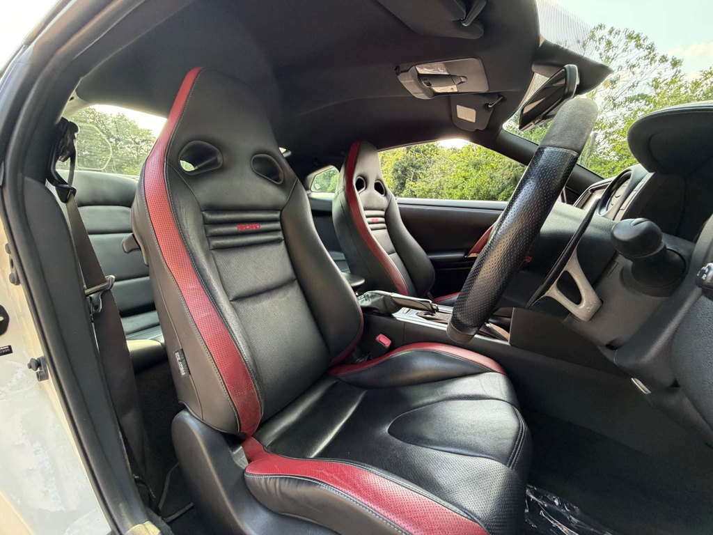 Nissan GT-R Coupe Grey #40