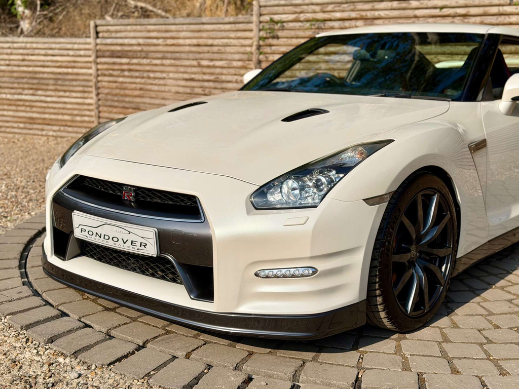Nissan GT-R Coupe Grey #77