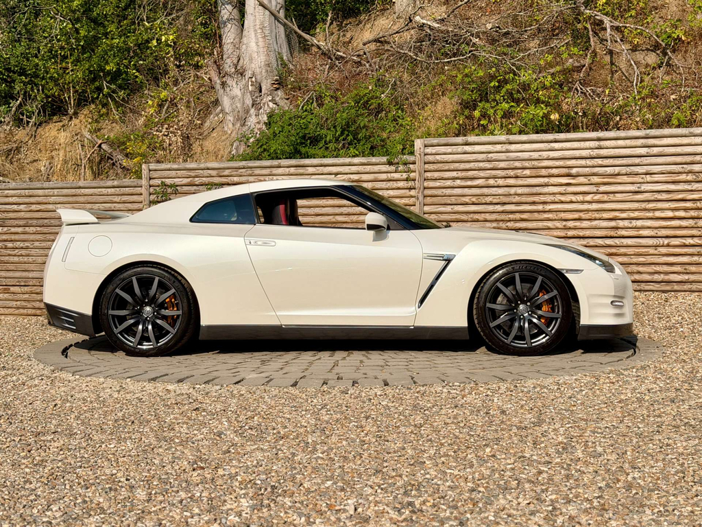 Nissan GT-R Coupe Grey #26