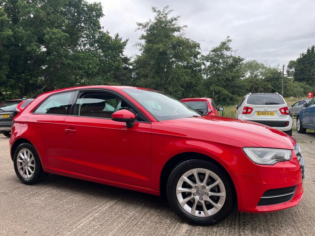 Audi A3 Hatchback 1.4 Tfsi Cod Se Euro 6 Ss Red