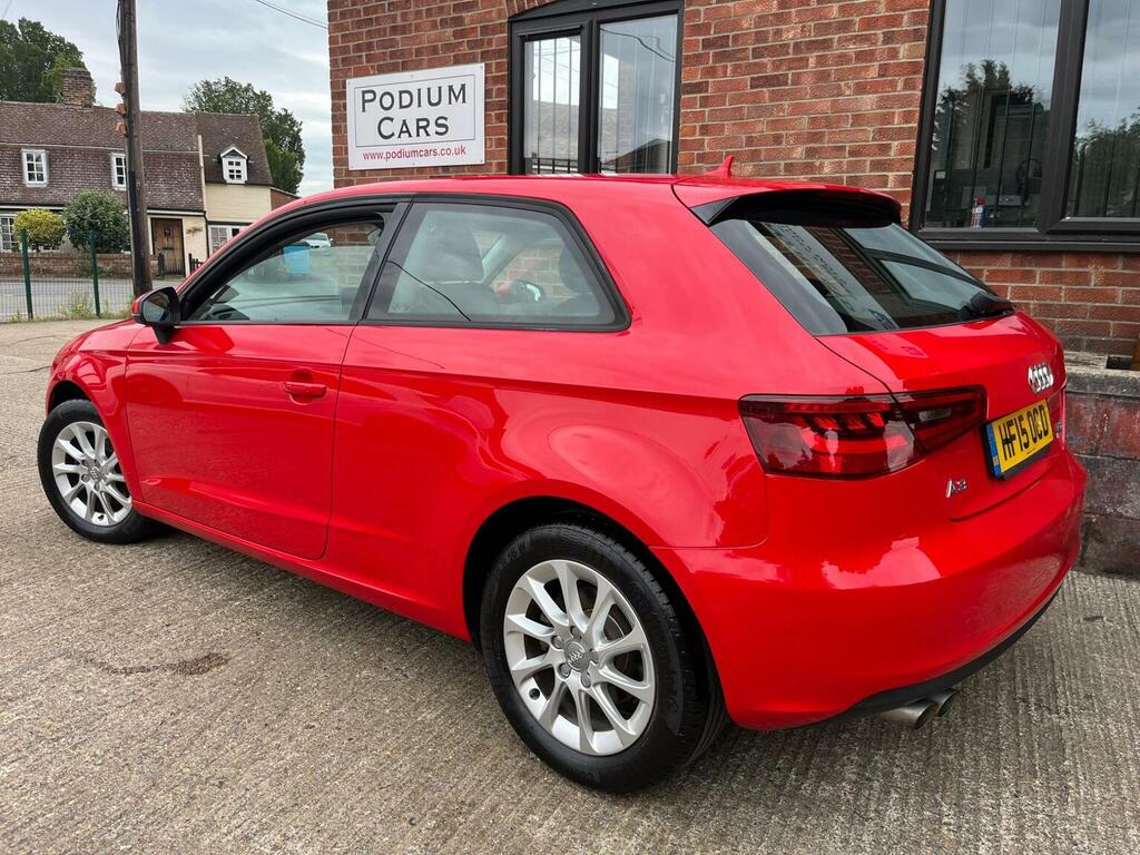 Audi A3 Hatchback 1.4 Tfsi Cod Se Euro 6 Ss Red #3