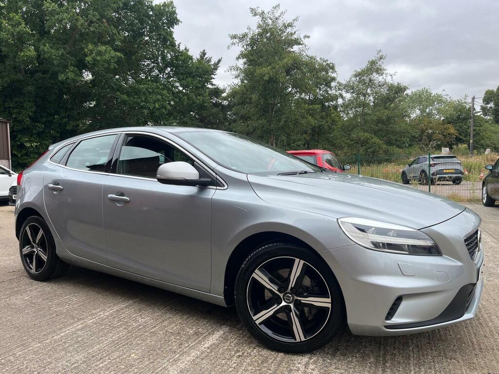 Volvo V40 Hatchback 2.0 T2 R-design Nav Plus Euro 6 Ss Silver