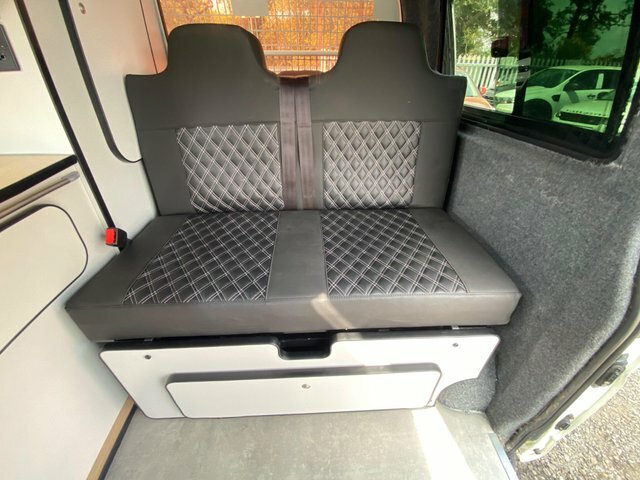 Toyota HiAce 280 2.5 D-4d With Kitchen-sink-towbar-rr-popup White #5
