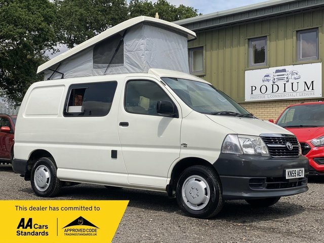 Toyota HiAce 280 2.5 D-4d With Kitchen-sink-towbar-rr-popup White