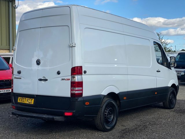 Mercedes-Benz Sprinter 2.1 311 Cdi Rwd L2 White #4