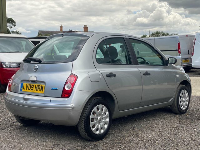 Nissan Micra 1.2 16V Visia Silver #4
