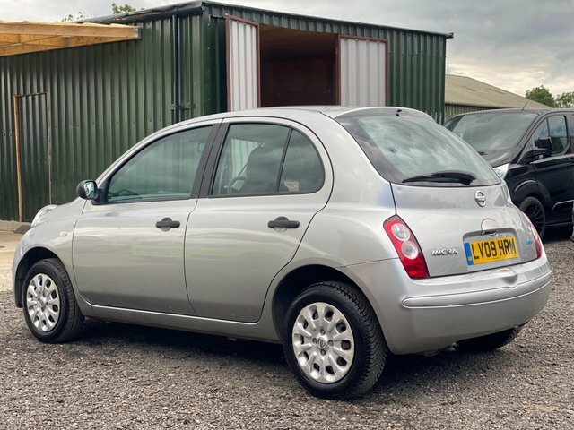 Nissan Micra 1.2 16V Visia Silver #3