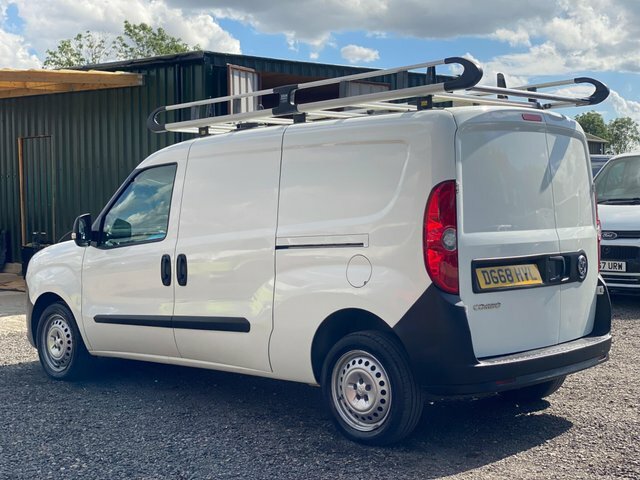 Vauxhall Combo 1.6 Cdti 2300 16V Fwd L2 H1 S S White #3