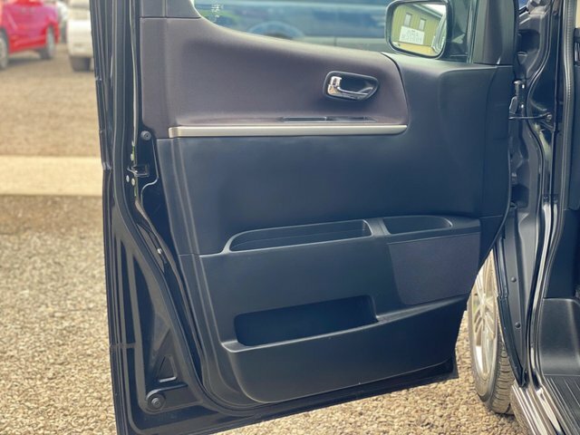 Nissan Elgrand 3.5 3.5 Black #62