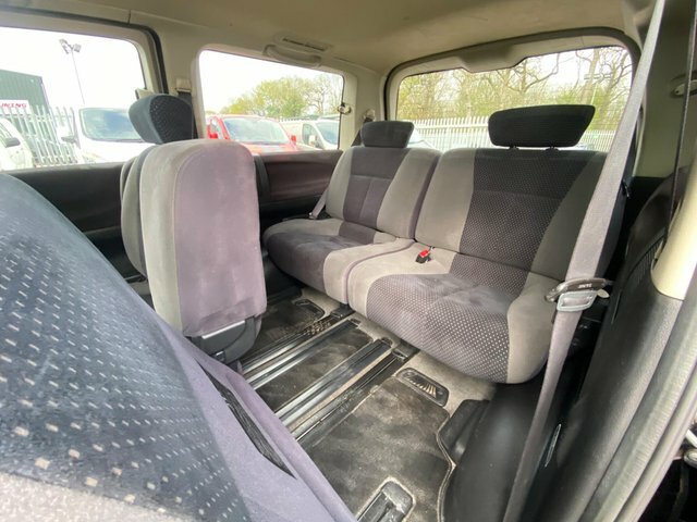 Nissan Elgrand 3.5 3.5 Black #20