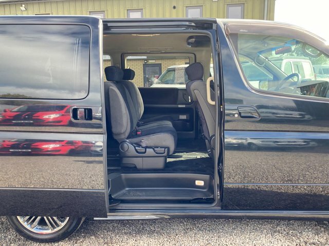 Nissan Elgrand 3.5 3.5 Black #51