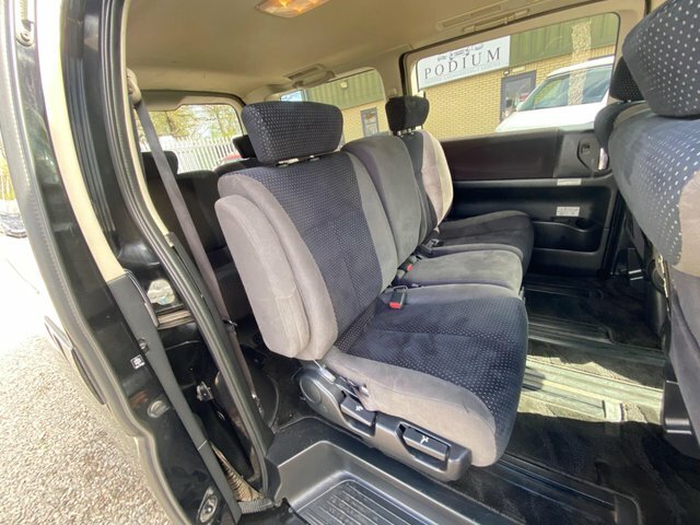 Nissan Elgrand 3.5 3.5 Black #52