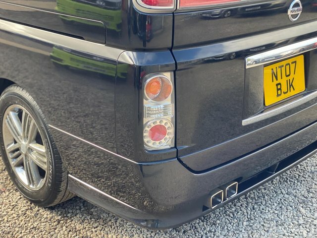 Nissan Elgrand 3.5 3.5 Black #35