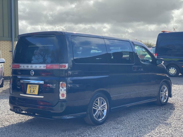 Nissan Elgrand Rider S Autech Black #4