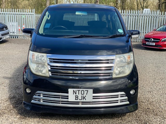 Nissan Elgrand 3.5 3.5 Black #27