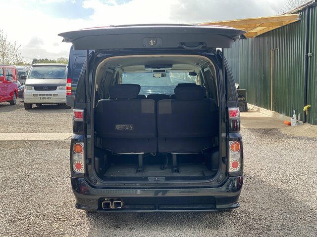 Nissan Elgrand 3.5 3.5 Black #15
