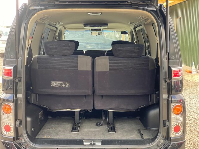 Nissan Elgrand 3.5 3.5 Black #55