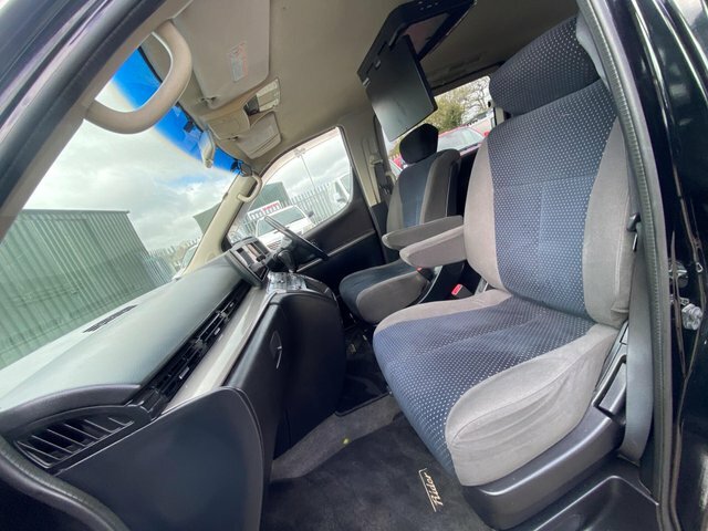 Nissan Elgrand 3.5 3.5 Black #61
