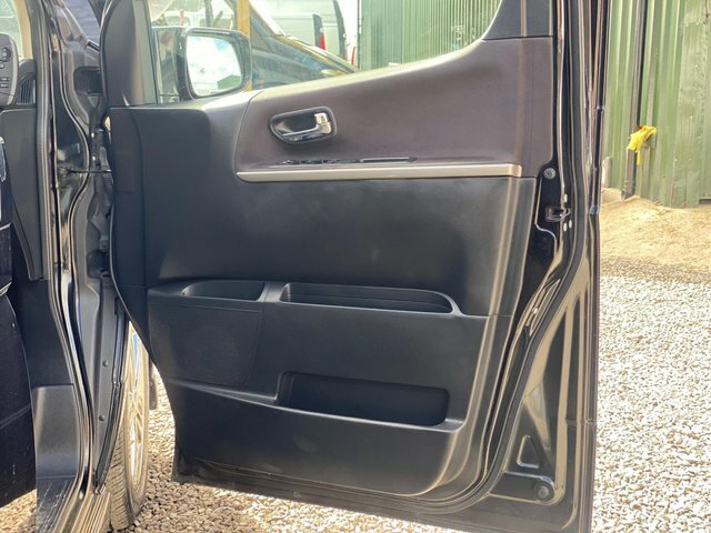 Nissan Elgrand 3.5 3.5 Black #50