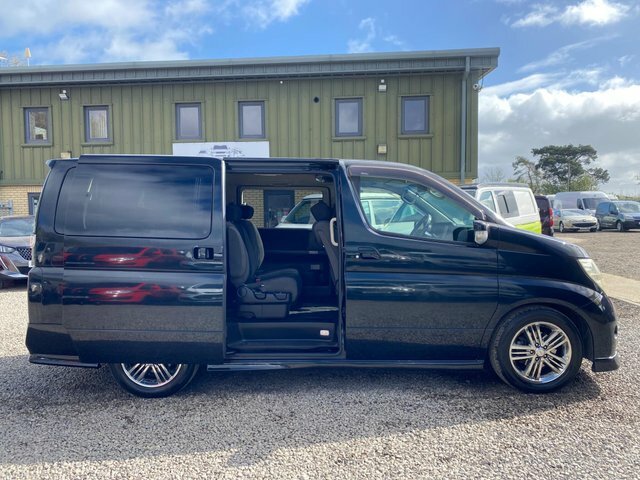 Nissan Elgrand 3.5 3.5 Black #11