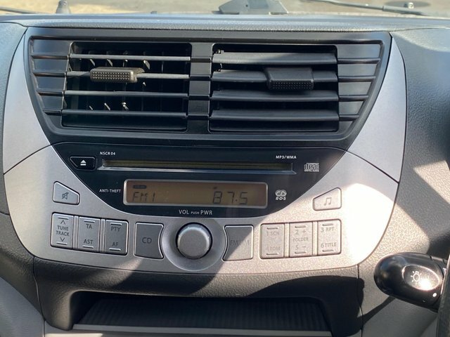 Nissan Pixo 1.0 N-tec Euro 5 Grey #31
