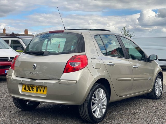 Renault Clio 1.6 Vvt Initiale Gold #4