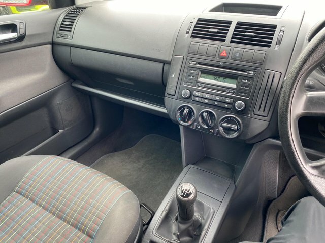 Volkswagen Polo Tdi S U327 Black #7