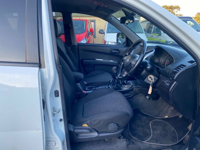 Mitsubishi L200 2.5 Di-d Warrior 4Wd Euro 5 Lb White #5