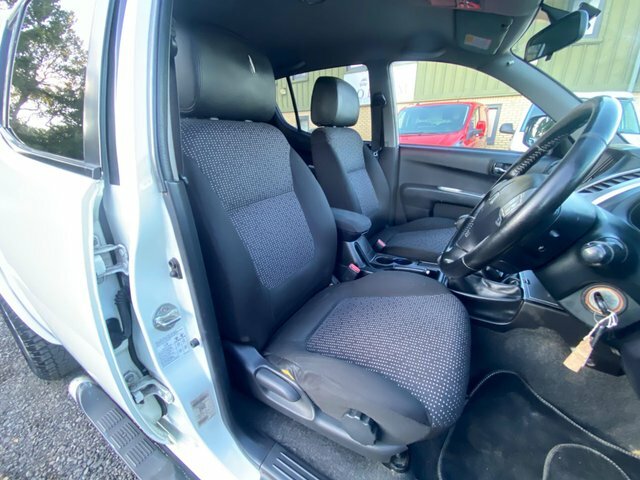 Mitsubishi L200 Pickup 2.5 Di-d Barbarian 4Wd Euro 5 Lb Red #22