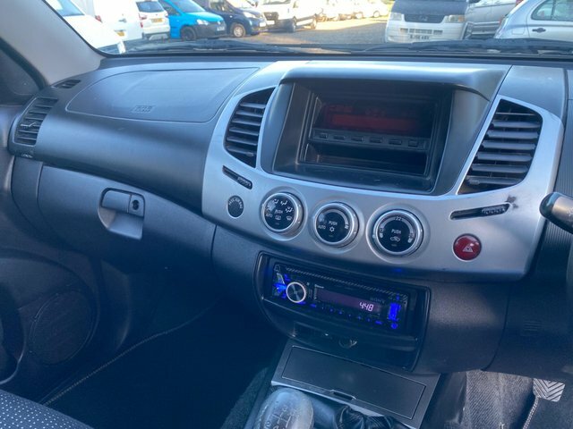 Mitsubishi L200 Pickup 2.5 Di-d Barbarian 4Wd Euro 5 Lb Red #23