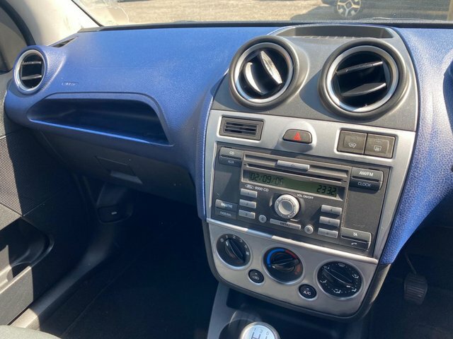 Ford Fiesta 1.25 Zetec Climate Hatchback 14 Green #7