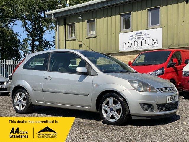Ford Fiesta 1.25 Zetec Climate Hatchback 14 Green #1
