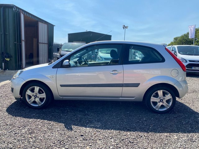 Ford Fiesta 1.25 Zetec Climate Hatchback 14 Green #15