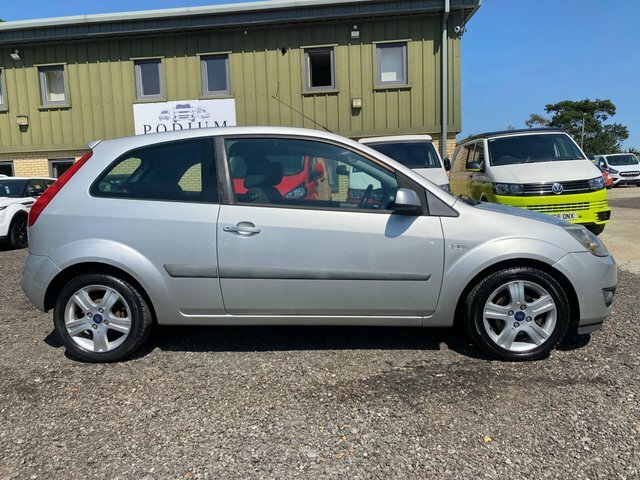Ford Fiesta 1.25 Zetec Climate Hatchback 14 Green #17